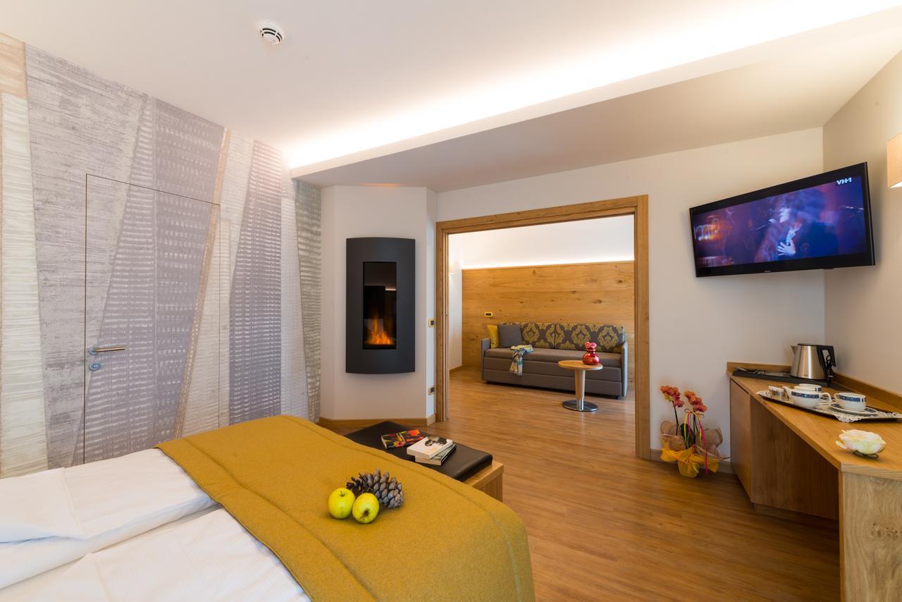 Hotel Ambassador Levico Terme Bagian luar foto